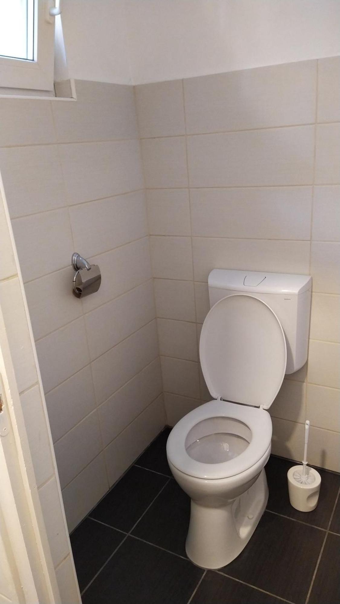 VilLa AdeLe Siófok Rom bilde