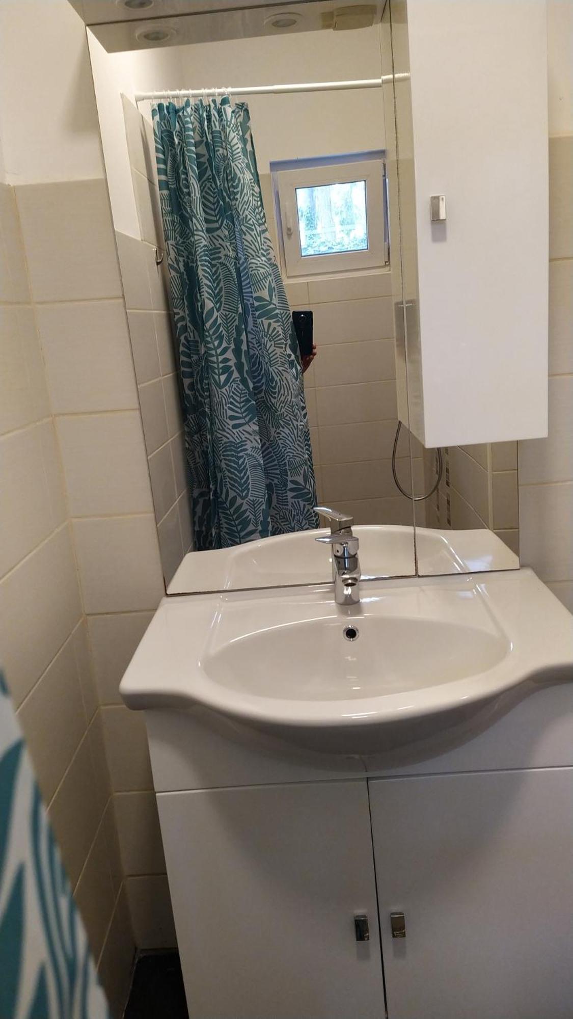 VilLa AdeLe Siófok Rom bilde